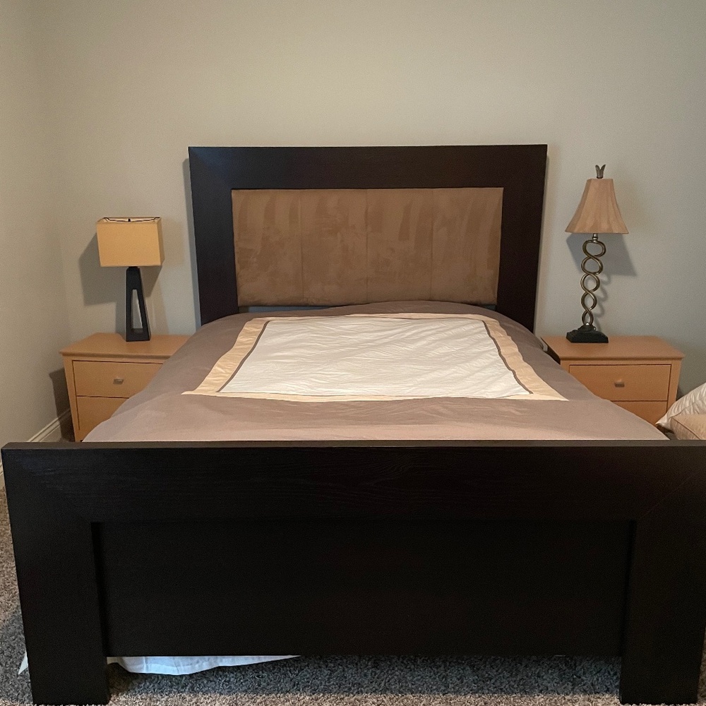 Duvet Cover and Two Pillow Sham/Covers- FULL/QUEEN set